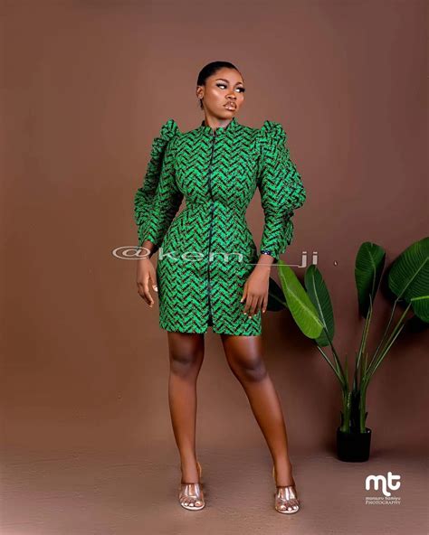 Unique And Latest Short Gown For Ankara Print 2022 Ladeey