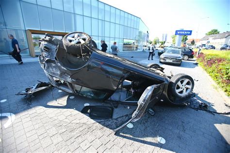 Foto Polonia Un Ofer Fugar A Pierdut Controlul Volanului I A F Cut