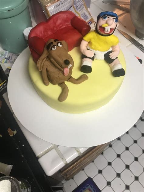 Jeffy Puppet Cake