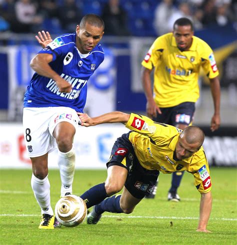 Football Lancien pro Gaël Angoula au sifflet à Niort