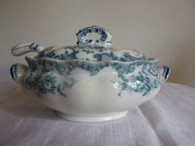 Versailles - FURNIVALS POTTERY