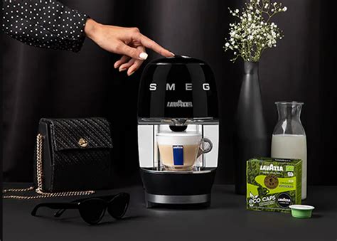 A Modo Mio Smeg Espresso Coffee Machine Lavazza