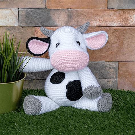 Ravelry Caroline The Cow Pattern By Jess Huff