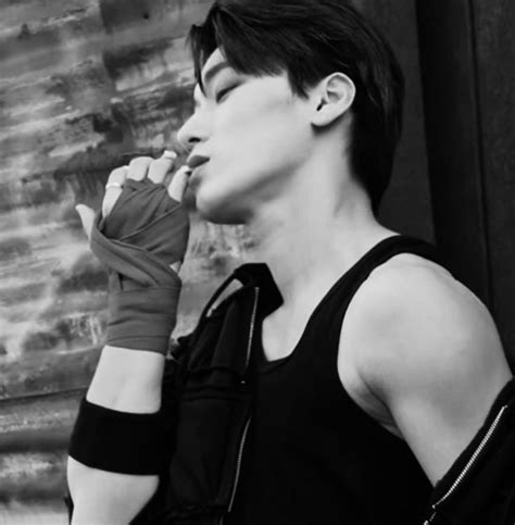 Pin By Shikuri On Ateez Pretty Men Kang Yeo Sang Dark Aesthetic