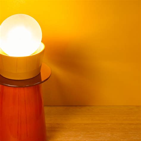 Lampe Poser En C Ramique H Cm Kendama Orange Luminaire Eminza