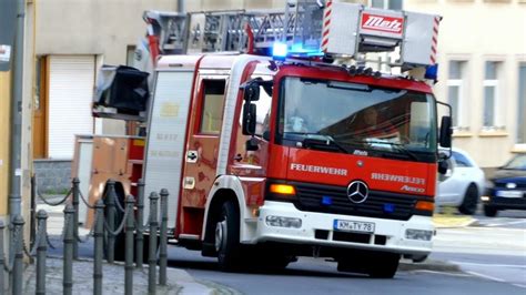 Drehleiter L Schfahrzeug Einsatzfahrt Dlk Lf Der Ff Pulsnitz