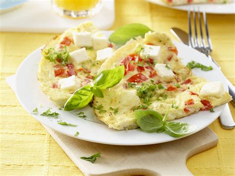 Omelet With Tomato And Feta Cheese Recipe Eat Smarter Usa