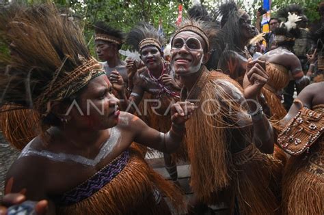 Masyarakat Suku Asmat di Papua Selatan | ANTARA Foto