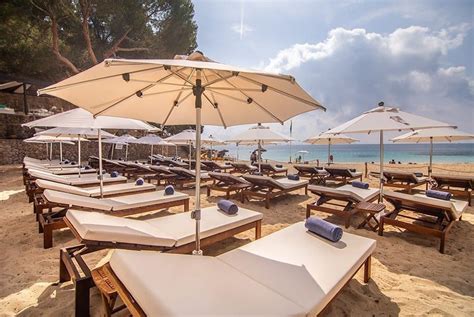 Disfruta De Los Mejores Beach Club De Mallorca Sandbeds