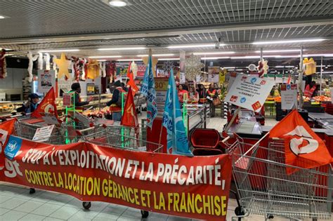 Les infos de 12h30 plusieurs magasins bloqués par des