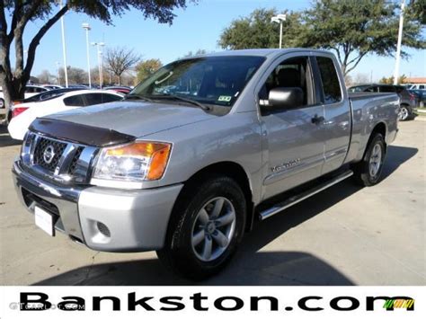 Radiant Silver Nissan Titan Se King Cab Photo