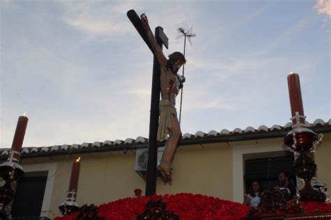 El Santísimo Cristo de la Misericordia recorre las calles de Valdepeñas