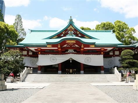 Hatsumode In Tokyo New Year Temple And Shrine Visits