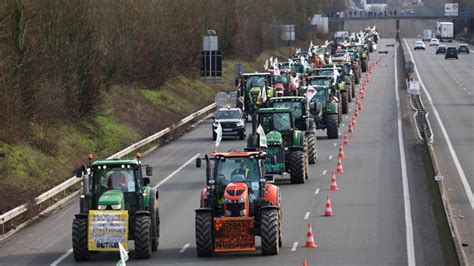 French Farmers Block Motorways Around Paris Ahead Of Talks With Pm Attal