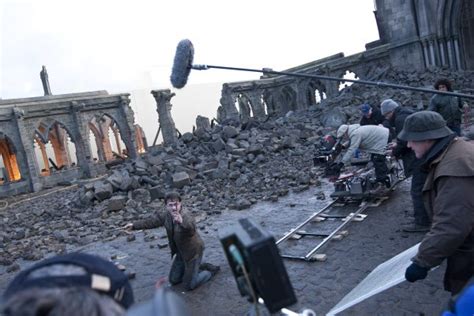 Deathly Hallows Part 2 Behind The Scene Pictures Harry Potter Photo 25305698 Fanpop