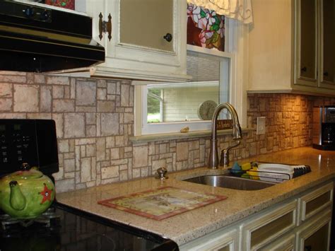 20 Kitchens With Stone Backsplash Designs