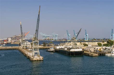 Short Docks In San Pedro Harbor Los Angeles Usa Editorial Photo