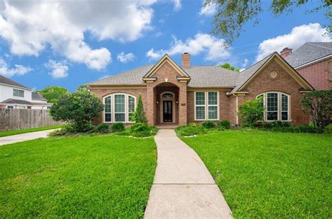 3540 Maranatha Dr Sugar Land TX 77479 Realtor