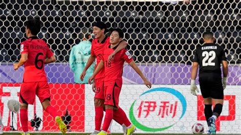 PSG S Lee Kang In Scores Twice In South Korea S 3 1 Win Against Bahrain