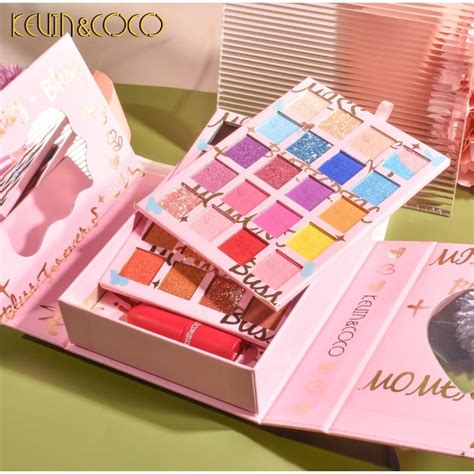 Set Cosmetice Kevin Coco Lip Gloss Paleta Farduri Culori Nuante Nude Rose Cutie Cadou