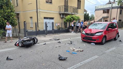 Grave Incidente Stradale A Borgo Santa Maria Scooterista Si Schianta