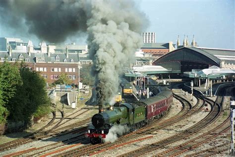 Gwr Earl Bathurst The Didcot Based Castle Makes A S Flickr