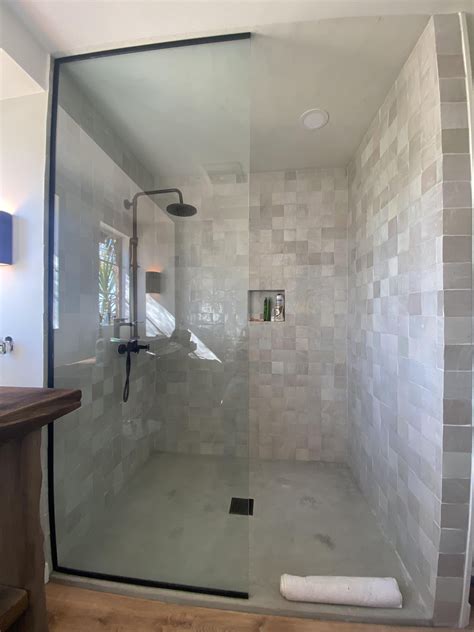 Before and after shower remodel : r/Remodel