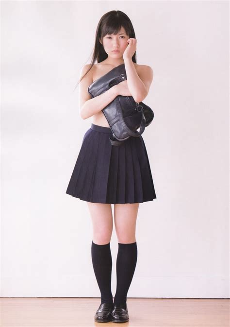 Mayu Watanabe 渡辺麻友 AKB48 Beautiful skirts Girls in mini skirts