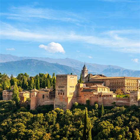 Alhambra Nasrid Palaces Guided Tour Skip The Line Amazing Days