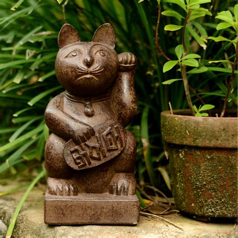 Volcanic Ash Japanese Maneki Neko Lucky Cat Statue Maneki Neko