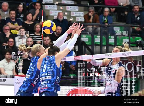 Treviso Italy Th Jan Spike Of Kendall Kipp Bisonte Firenze