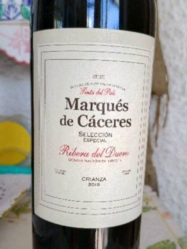 Bodegas Marqu S De C Ceres Selecci N Especial Crianza Vivino Us