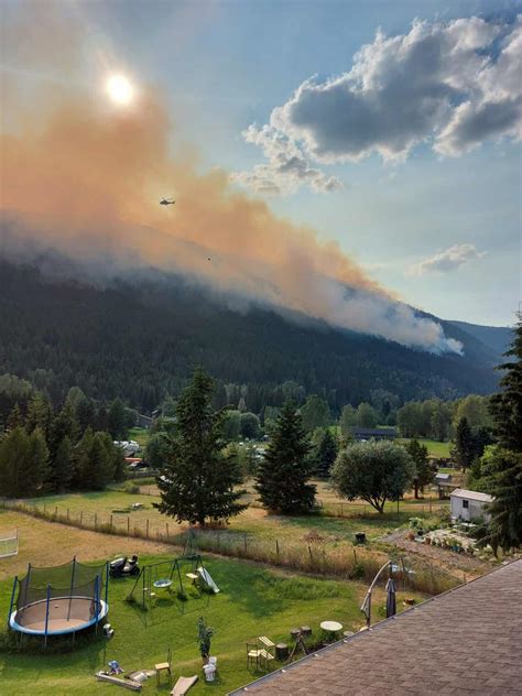 Bc Wildfire Crews Ready At Heffley Louis Creek Rd As Embleton Mountain