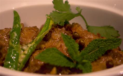 Atul Kochhar's lamb neck curry on Hairy Bikers Everyday Gourmets ...