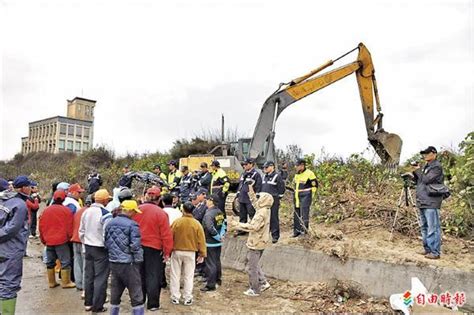 反英華威施工 警民對峙5小時 地方 自由時報電子報