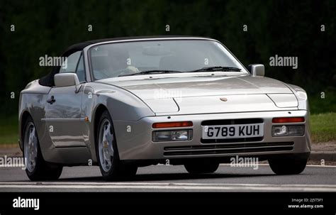 1990 PORSCHE 944 WITH POP UP HEADLIGHTS Stock Photo - Alamy