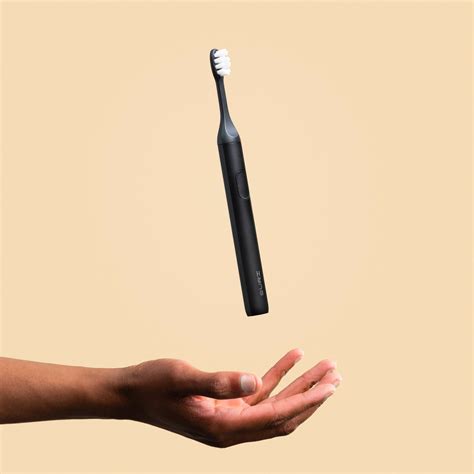 Suri Creates Modular Electric Toothbrush With Recyclable Brush Head