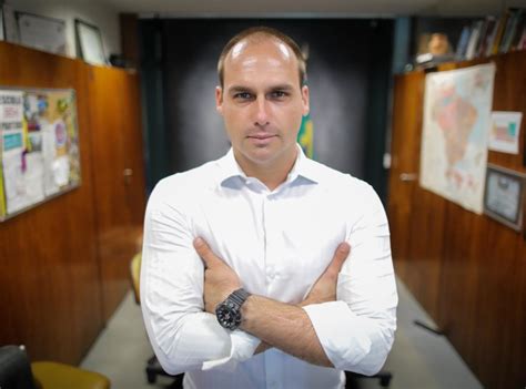 Abusador E Esquerdista Perfeito Diz Eduardo Bolsonaro Sobre Andrew