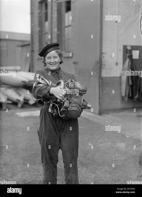 THE WOMEN S ROYAL NAVAL SERVICE DURING THE SECOND WORLD WAR A Torpedo