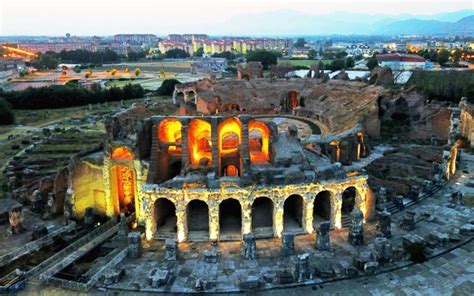 Arena Capua L Anfiteatro Romano Secondo Solo Al Colosseo