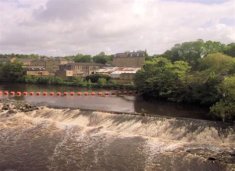 Weir On River Calder At Mirfield © John Firth Geograph Britain And