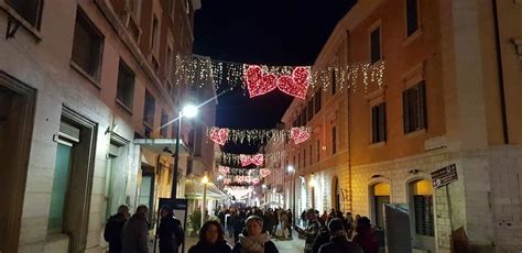 Terni Si Veste A Festa Cuori Rossi Per San Valentino Terni In Rete