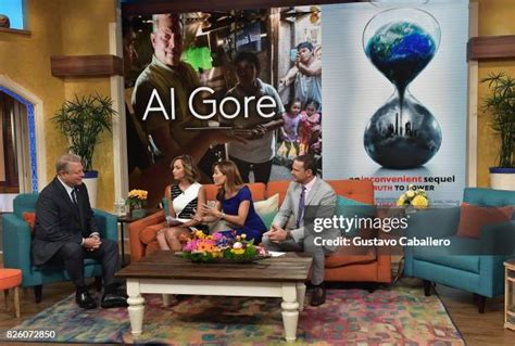 Cast Of Despierta America Photos and Premium High Res Pictures - Getty Images