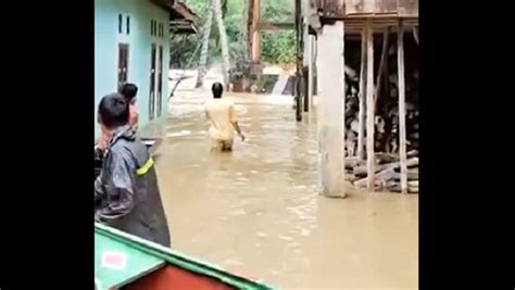 Banjir Bandang Di Muratara Rumah Hanyut Jembatan Gantung Putus