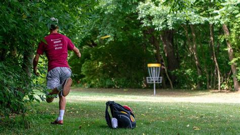 Frisbee Golf Date Idea | 101 Creative Dates