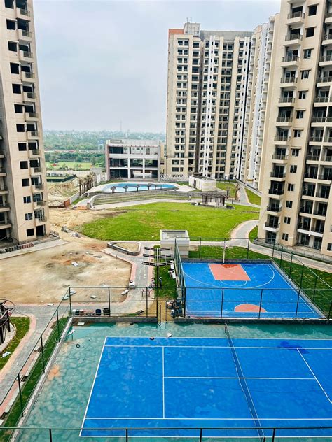 Oasis Grandstand Apartments Sector 22D Yamuna Expressway