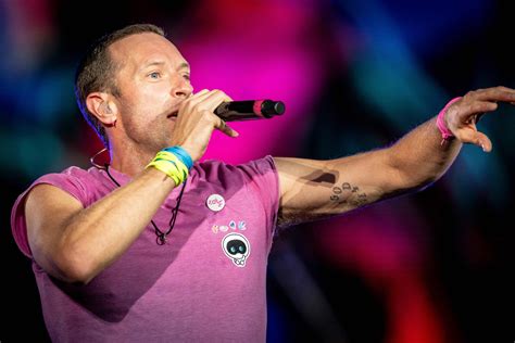 Coldplay Neuer Song „we Pray“ Mit Little Simz