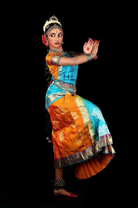 Kuchipudi Wallpapers - Top Free Kuchipudi Backgrounds - WallpaperAccess