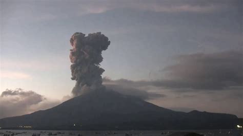 November 21 2019 ~ Sakurajima Erupts ~ 桜島 Sakurajima Volcano Japan Youtube