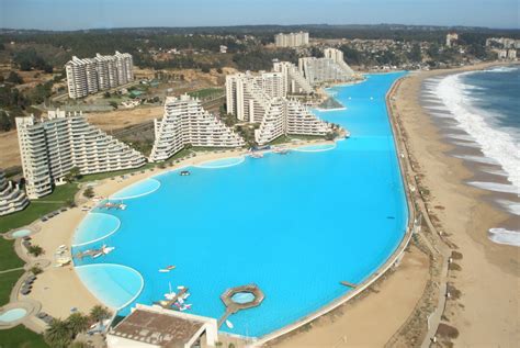 La Plus Grande Piscine Du Monde Se Trouve Au Chili Masculin